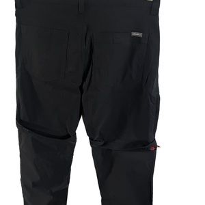 Eddie Bauer Men’s convertible tech black pants, size 34/30, zip off legs, shorts